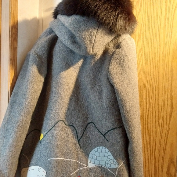 Rare vintage 1970's James bay blanket and coat Co. Wool coat with real fox fur - Picture 8 of 9